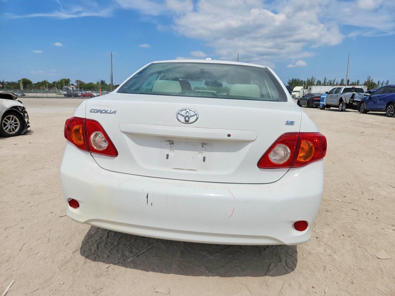 2009 Toyota Corolla Le - Image 6