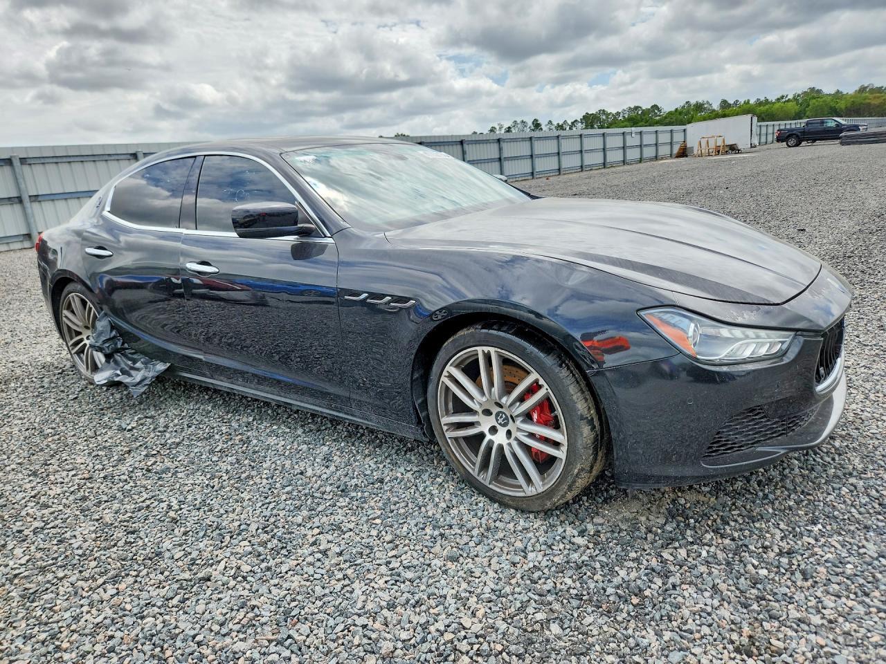 2016 Maserati Ghibli S - Image 4