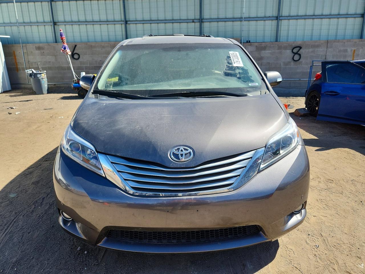 2017 Toyota Sienna Limited 7-Passenger - Image 5