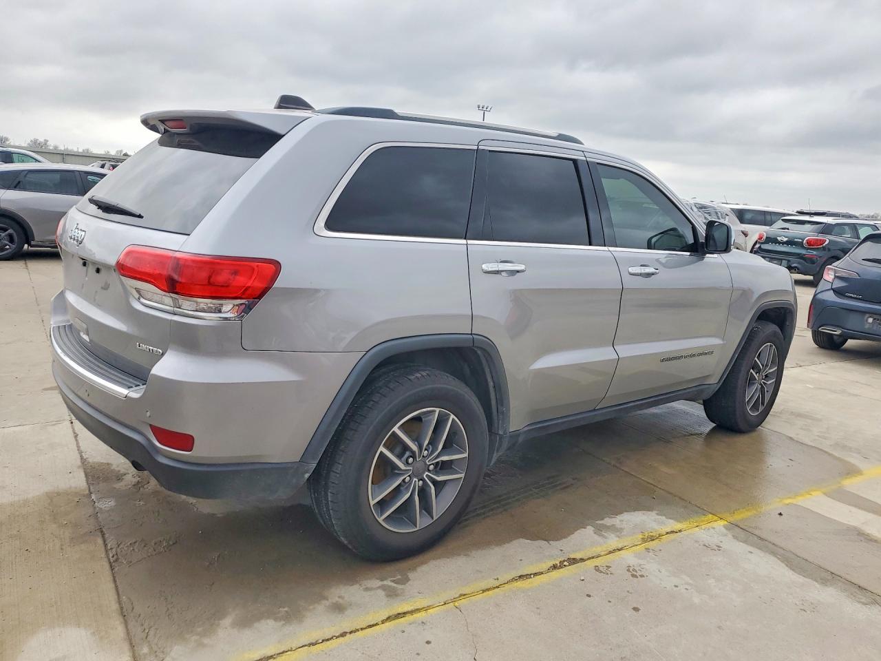 2019 Jeep Grand Cherokee Limited - Image 3