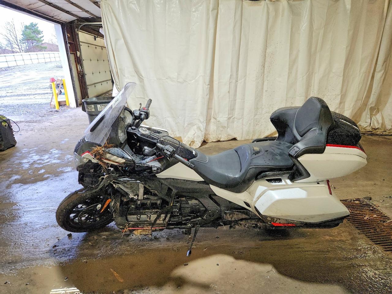 2024 Honda Gl1800 D - Фото 3