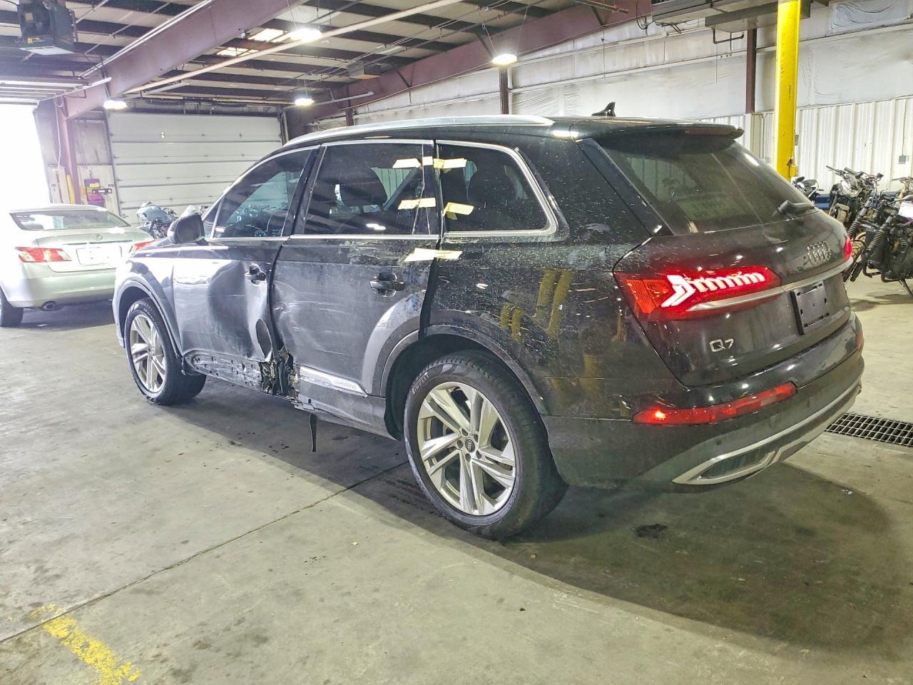 2021 Audi Q7 Premium - Фото 2