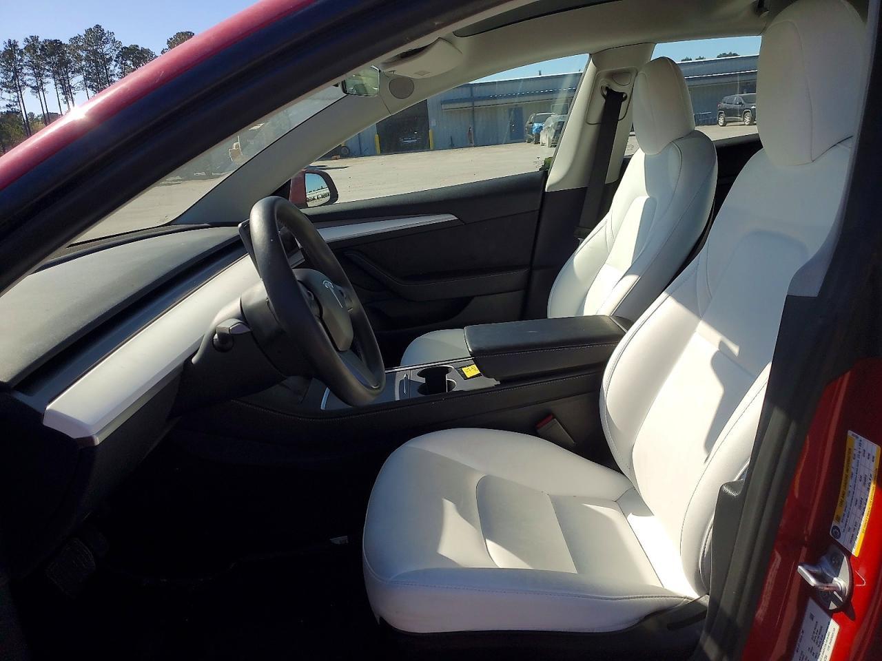 2023 Tesla Model 3 - Фото 7
