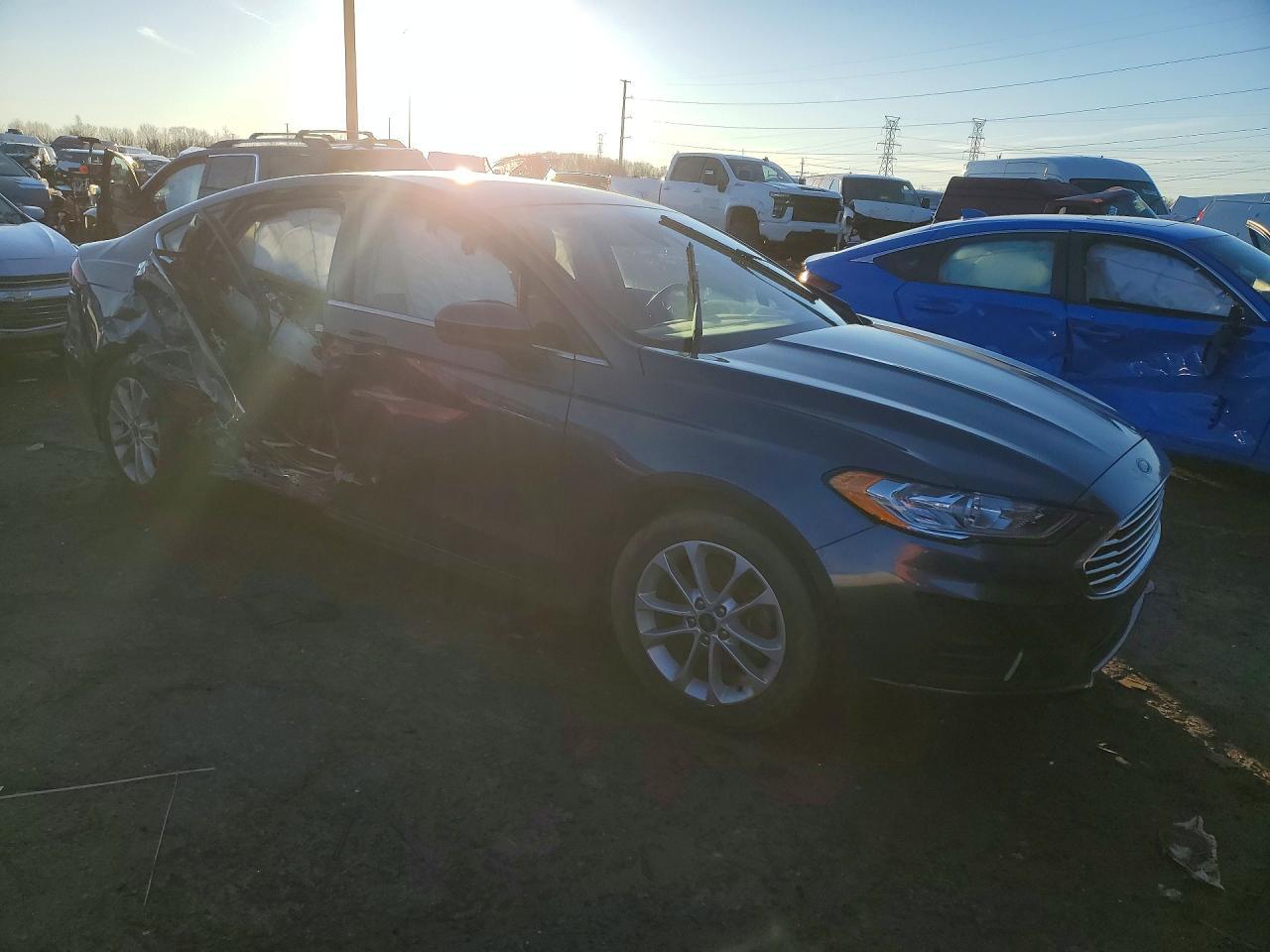 2019 Ford Fusion Se - Фото 4