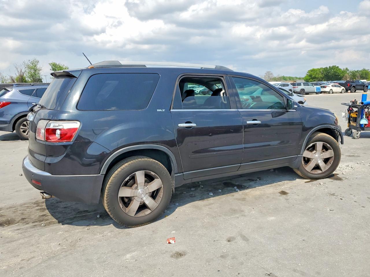 2012 GMC Acadia Slt-1 - Image 3