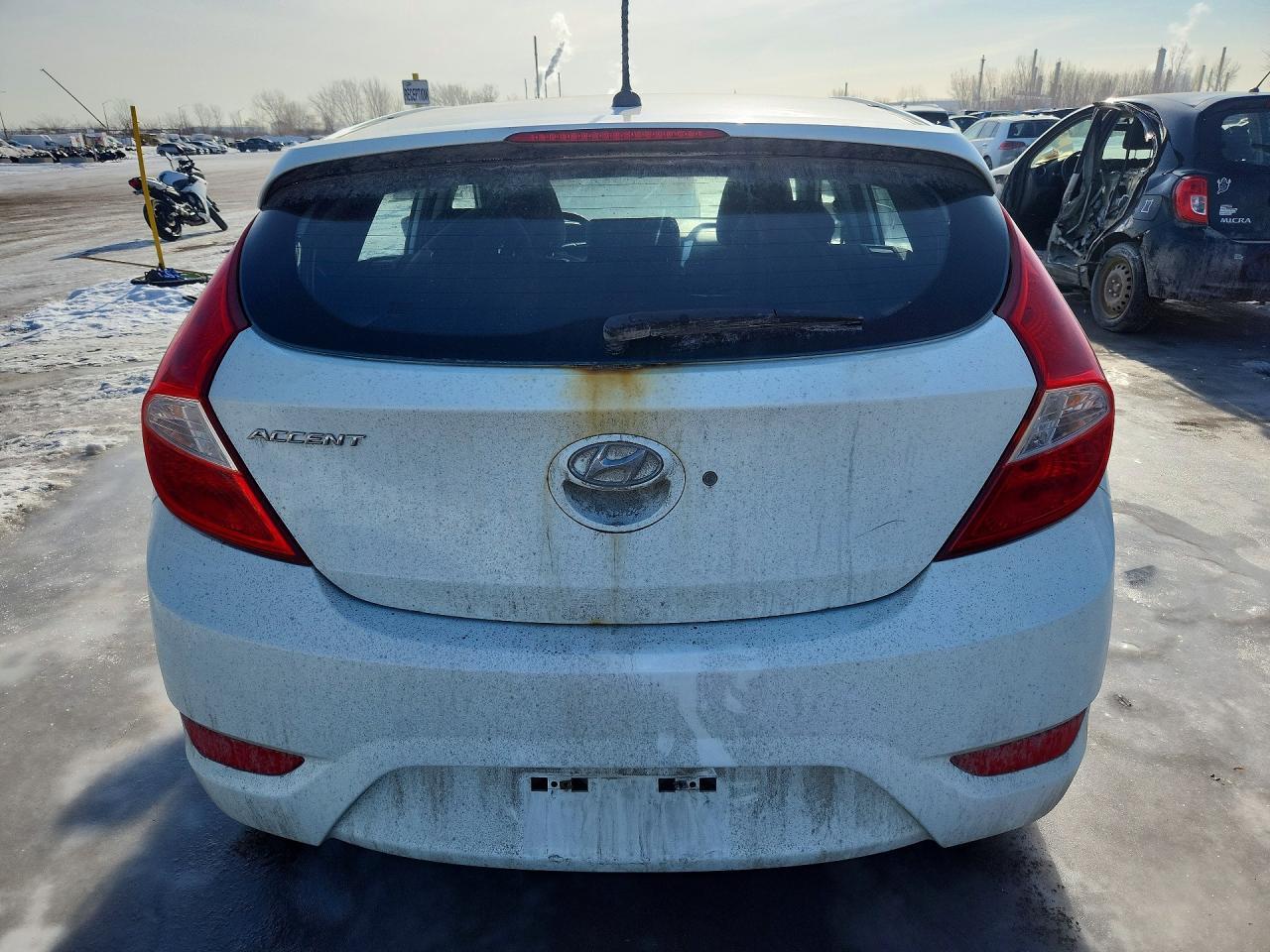 2012 Hyundai Accent Se - Фото 6