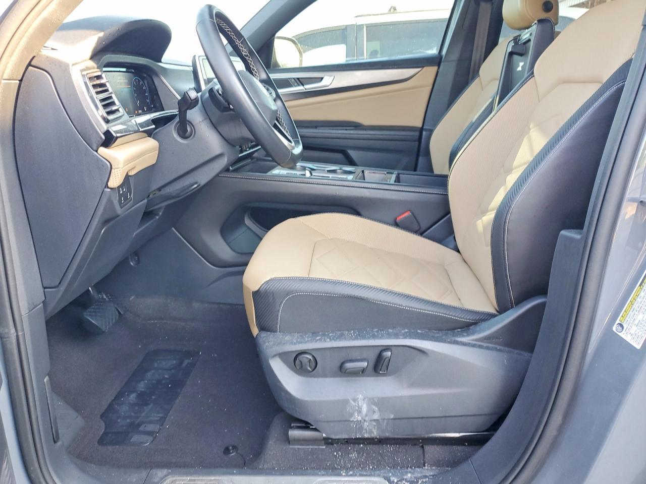 2024 Volkswagen Atlas Cross Sport Se - Image 7