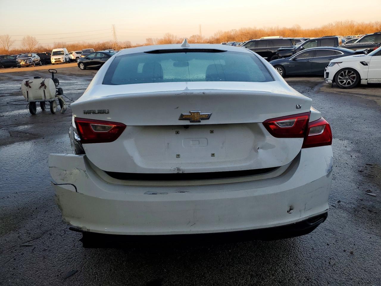 2017 Chevrolet Malibu Lt - Image 6
