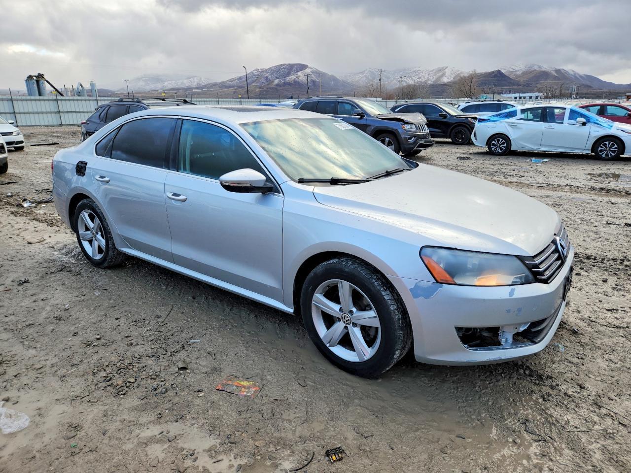 2012 Volkswagen Passat - Фото 4