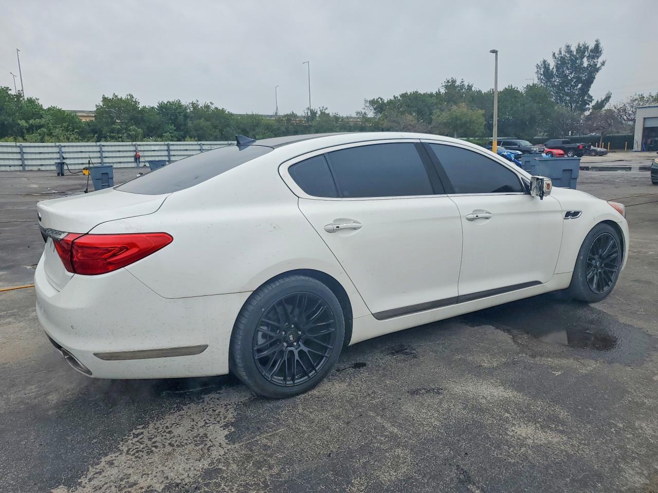 2015 Kia K900 Luxury - Фото 3