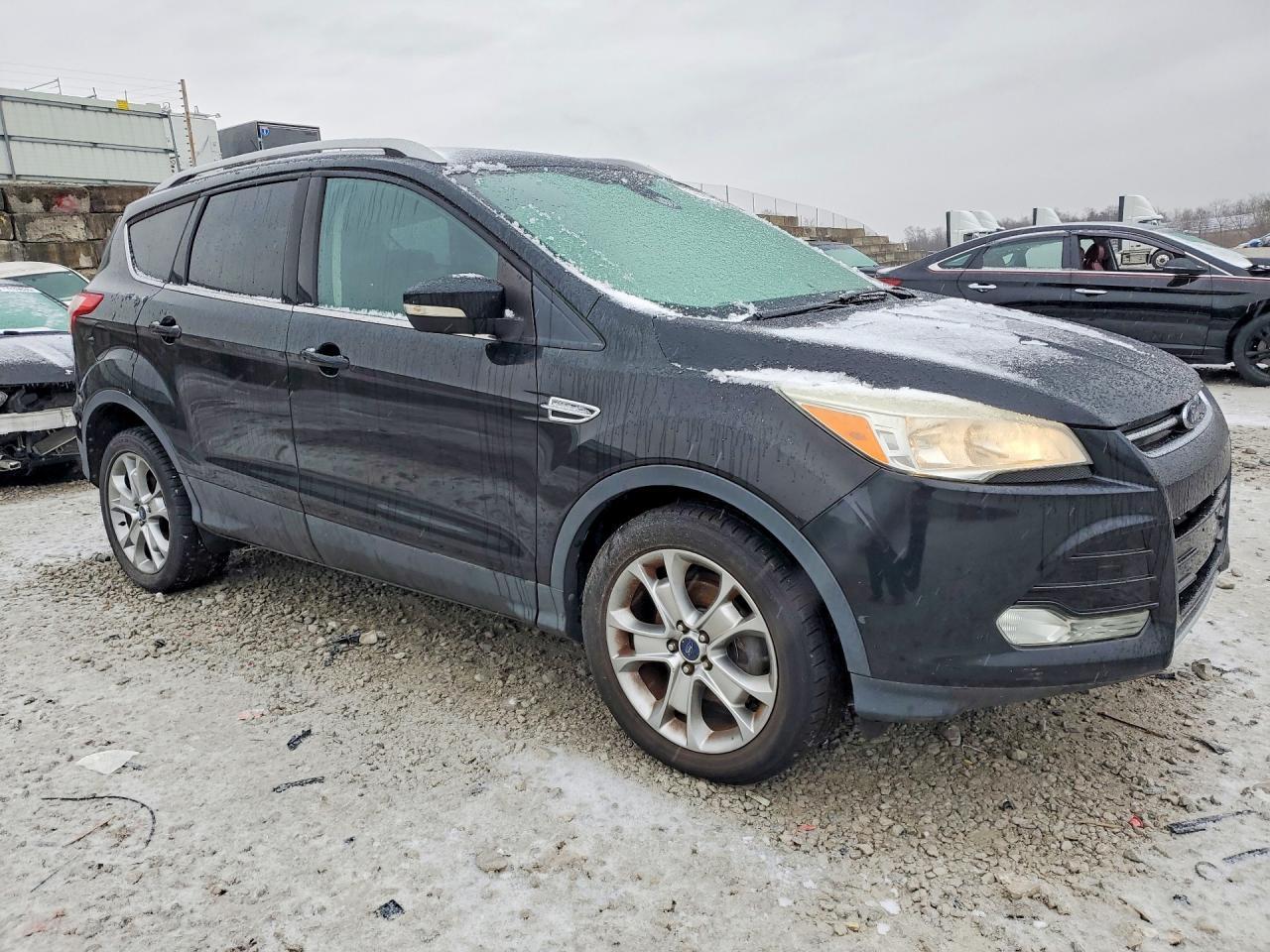 2014 Ford Escape Titanium - Image 4