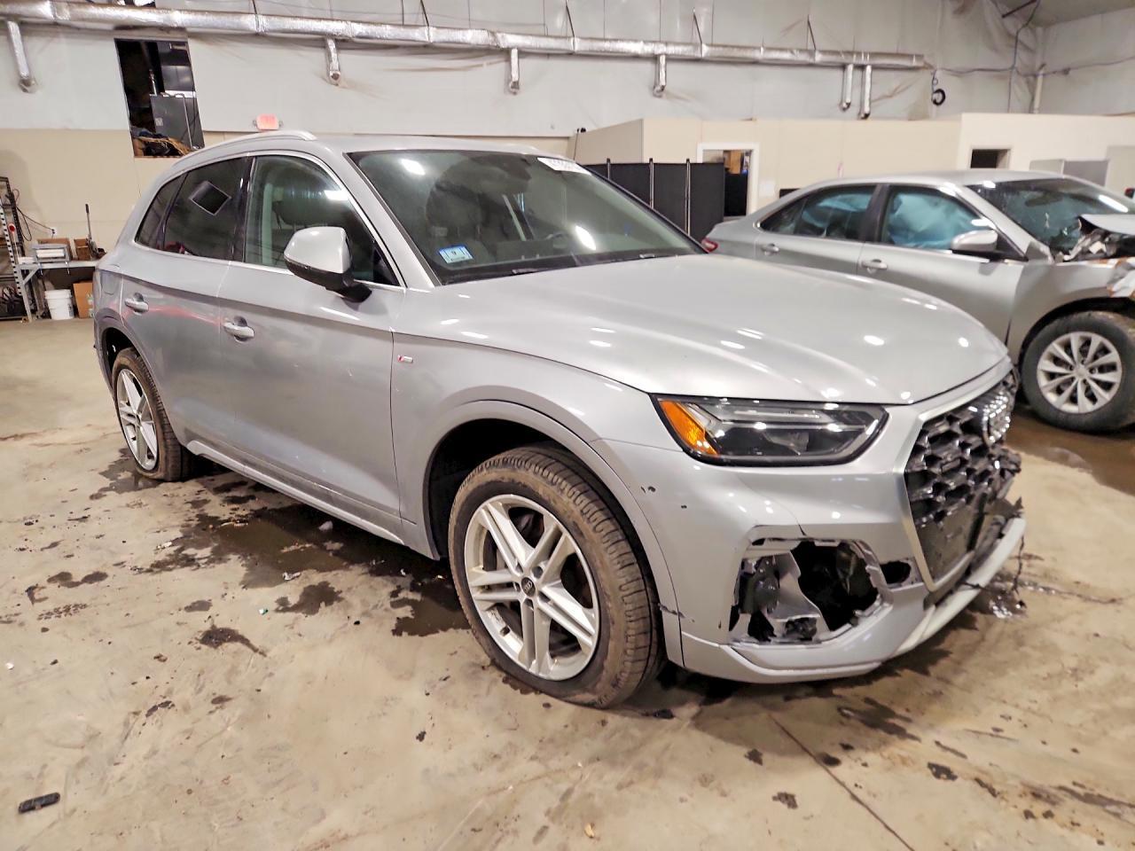 2021 Audi Q5 E Premium - Фото 4