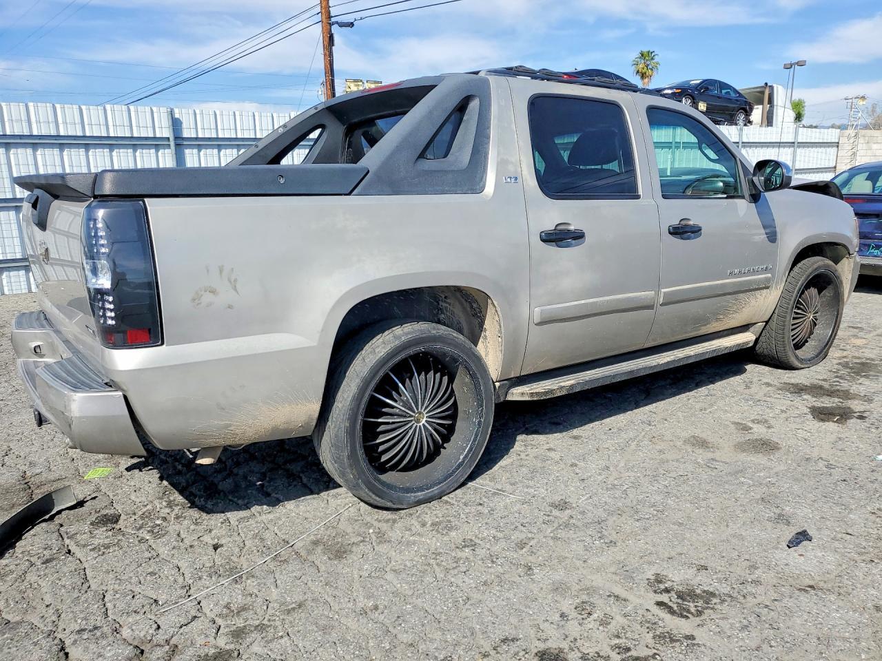 2009 Chevrolet Avalanche C1500 Lt - Фото 3