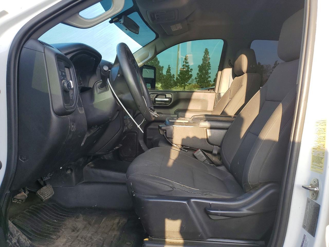 2020 Chevrolet Silverado Delivery Truck - Image 7