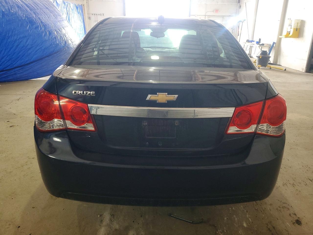 2015 Chevrolet Cruze Ls - Фото 6