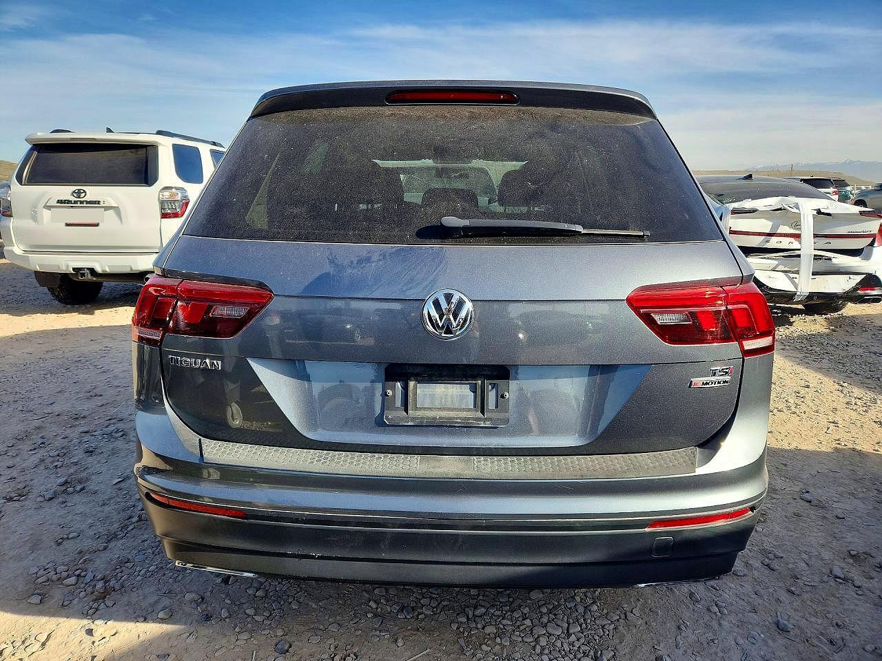 2018 Volkswagen Tiguan S - Фото 6