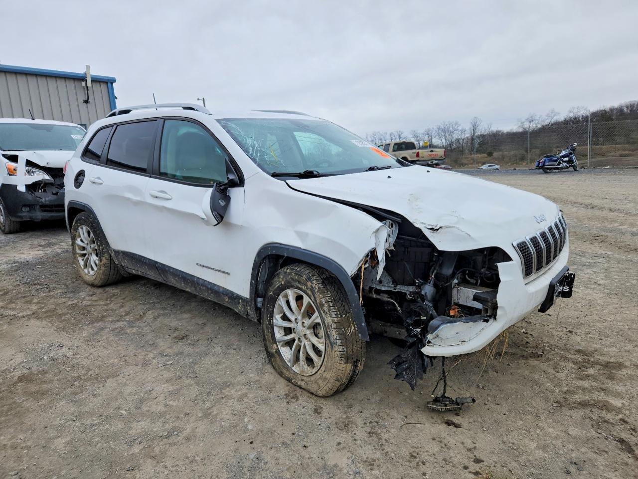 2020 Jeep Cherokee Latitude - Image 4