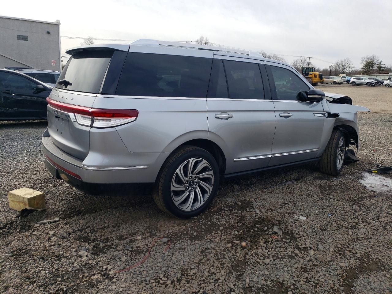 2023 Lincoln Navigator Reserve - Фото 3