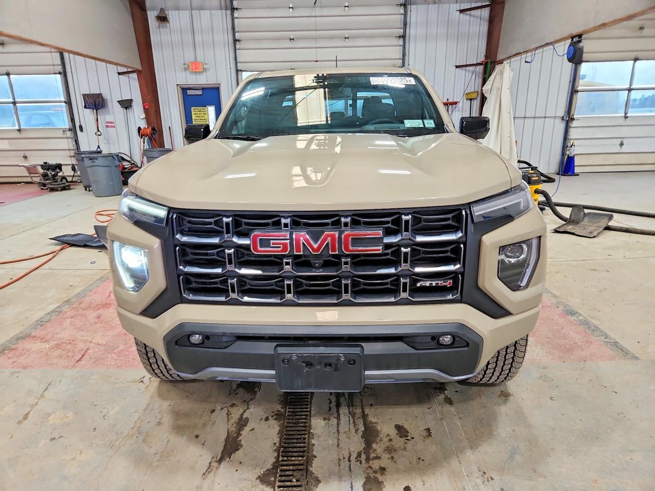 2024 GMC Canyon At4 - Фото 5