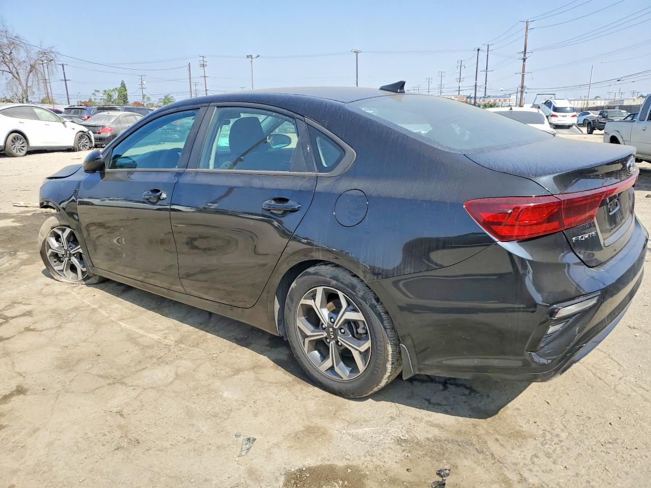 2020 Kia Forte Lxs - Фото 2