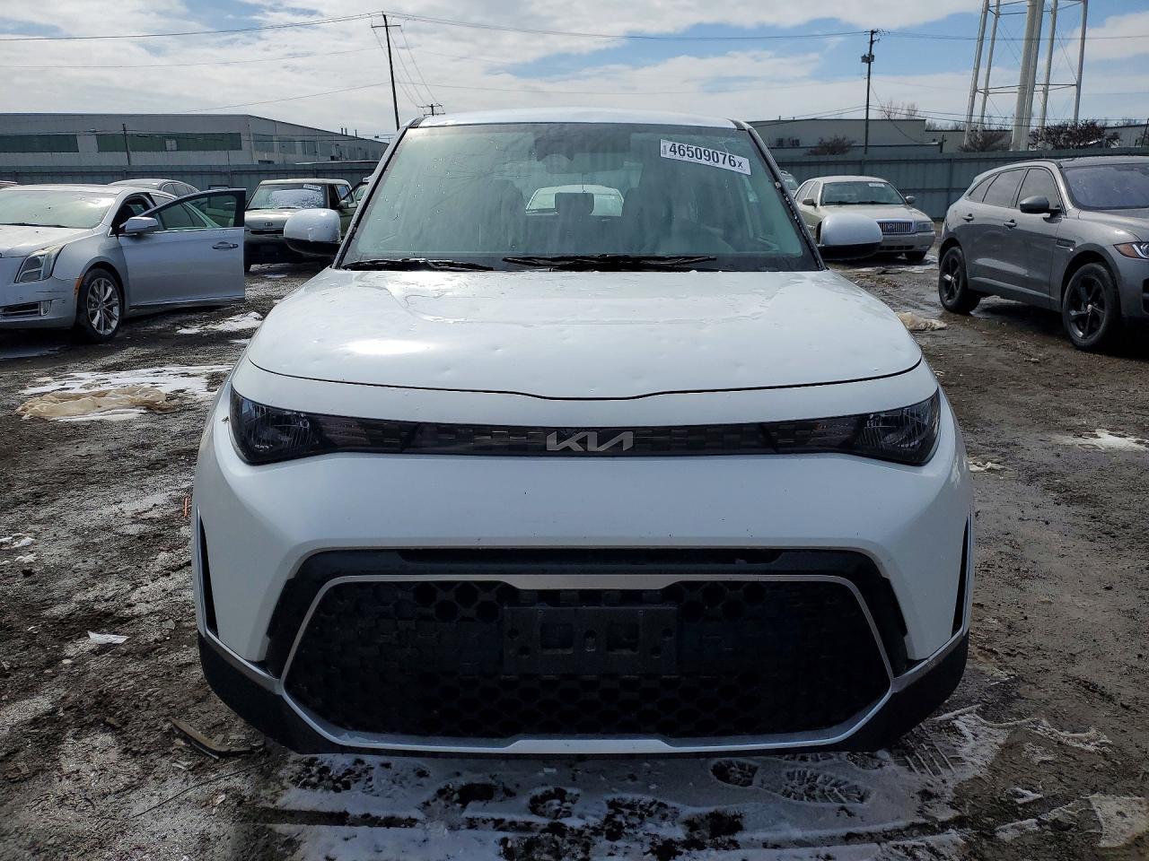 2025 Kia Soul Lx - Image 5