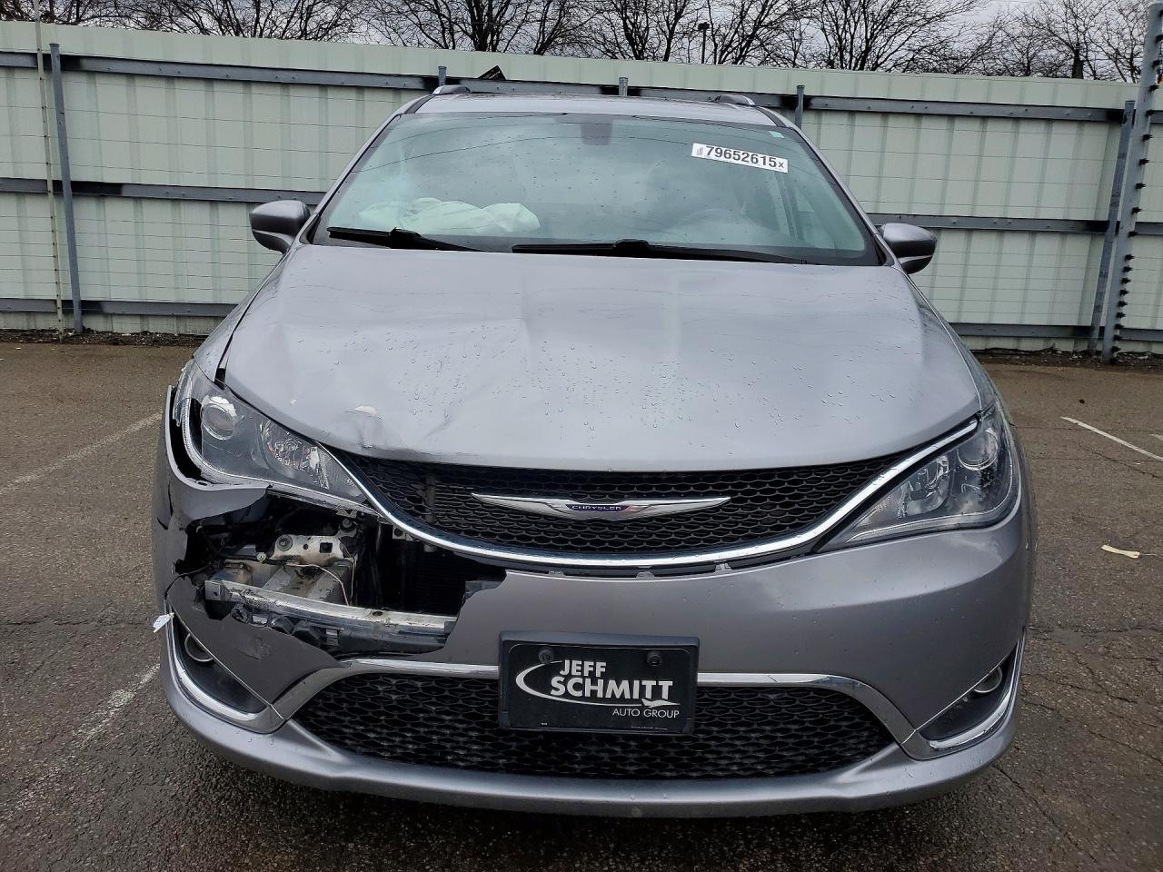 2020 Chrysler Pacifica Touring L - Фото 5