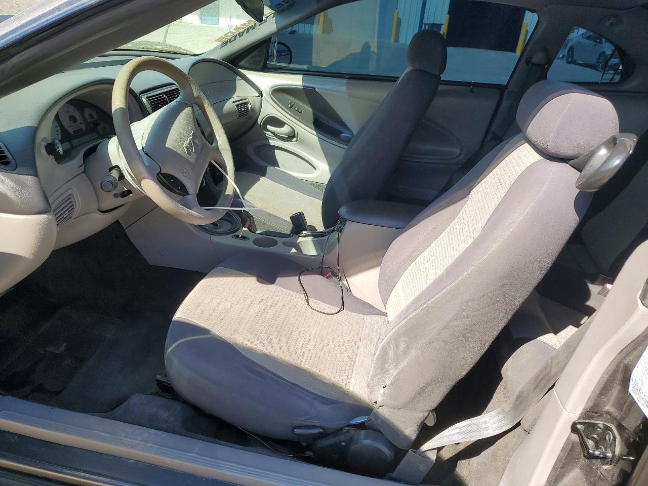2003 Ford Mustang - Image 7