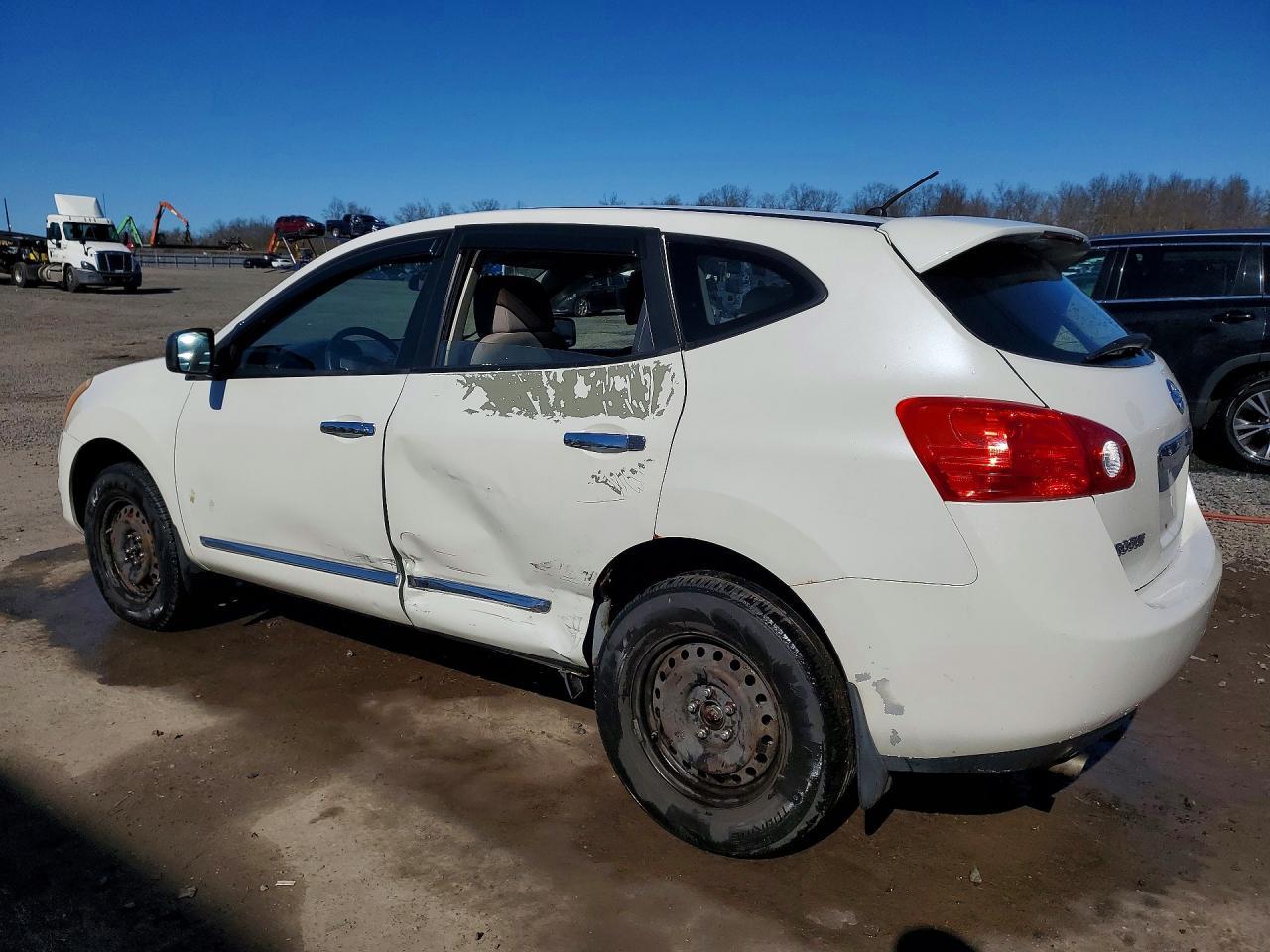 2012 Nissan Rogue S - Фото 2