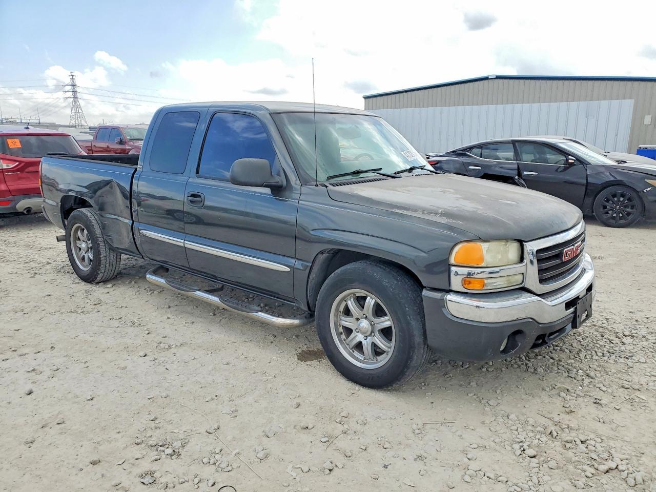 2004 GMC New Sierra C1500 - Фото 4