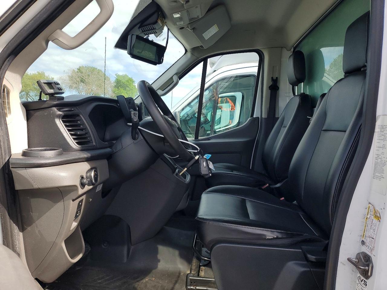 2021 Ford Transit Delivery Truck - Фото 7