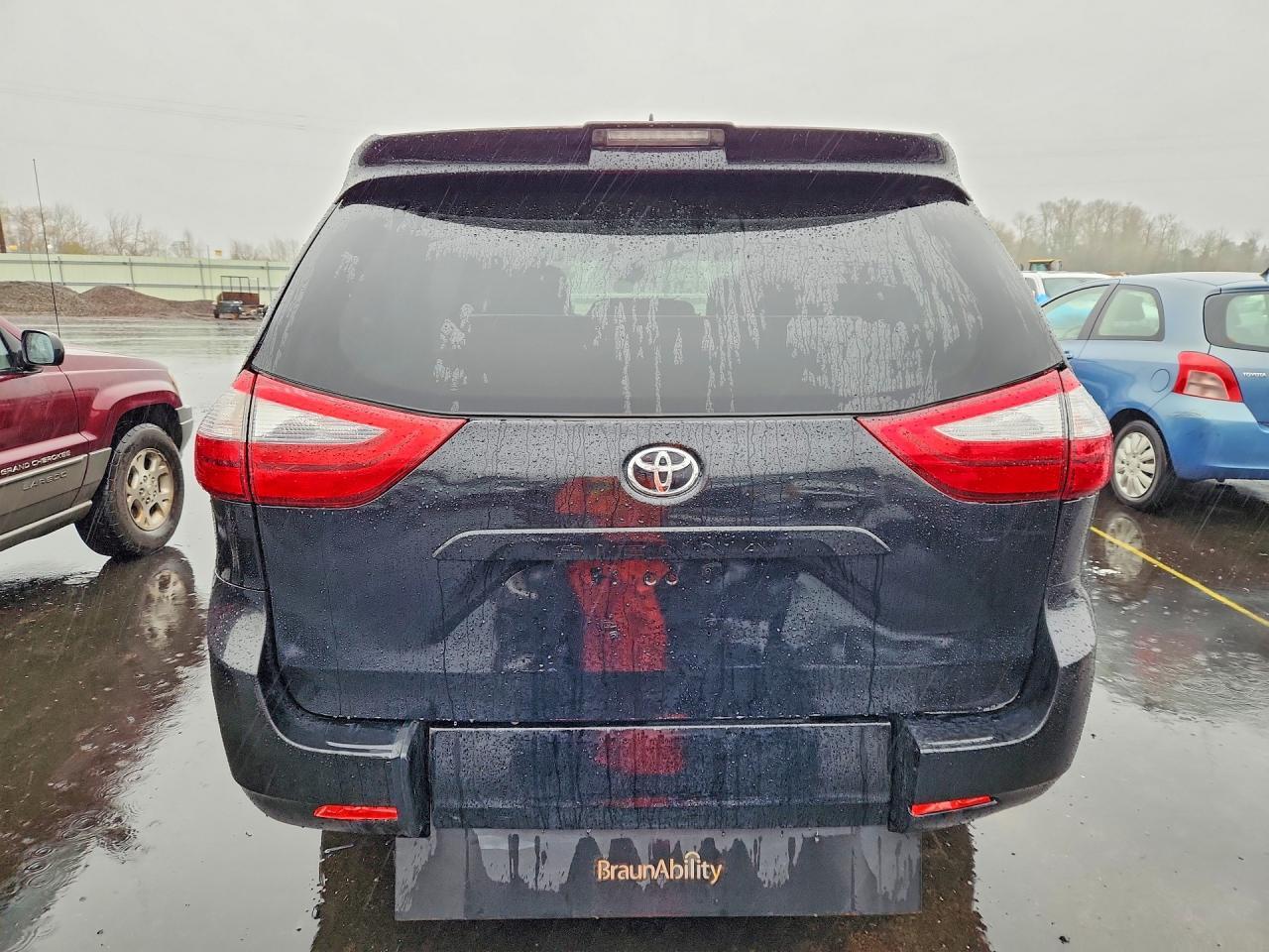 2020 Toyota Sienna L 7-Passenger - Фото 6