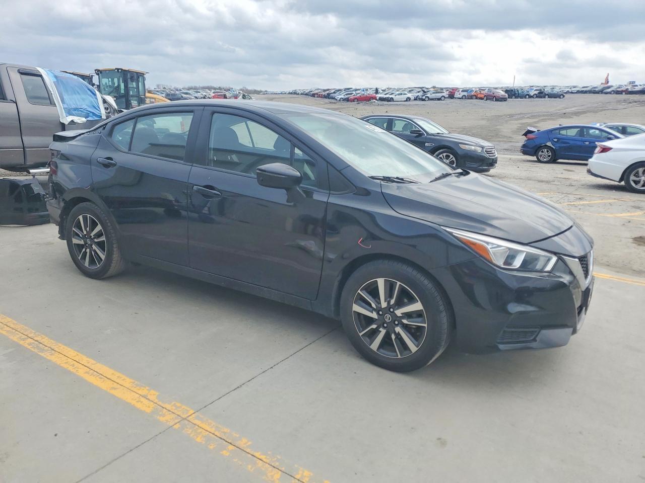 2021 Nissan Versa Sv - Фото 4