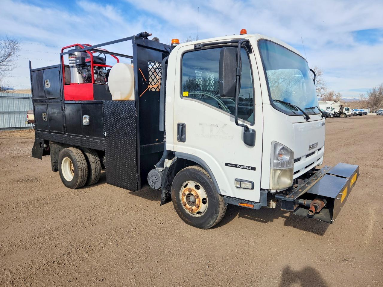 2012 Isuzu Npr Utility / Service Truck - Image 4
