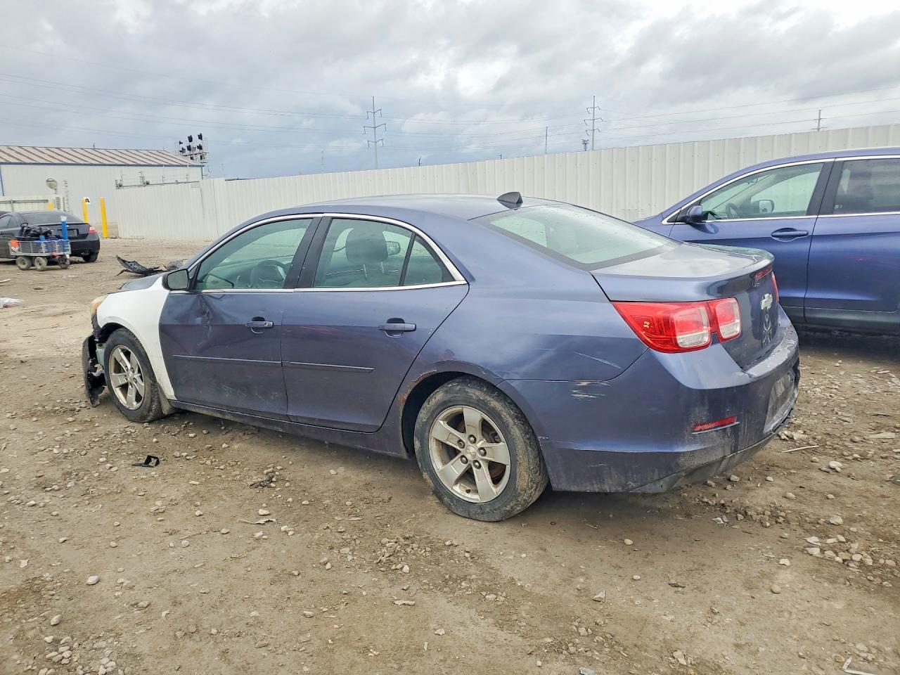 2014 Chevrolet Malibu Ls - Image 2