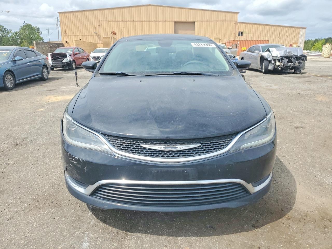 2015 Chrysler 200 Limited - Фото 5