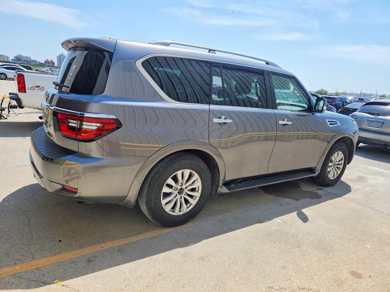 2023 Nissan Armada Sv - Image 3