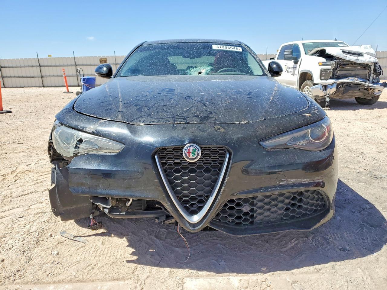 2019 Alfa Romeo Giulia Ti - Image 5