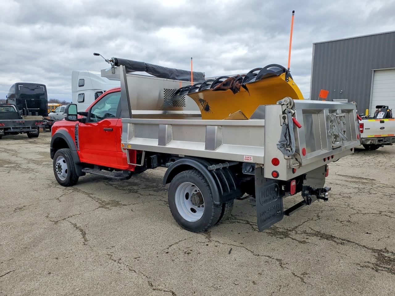 2024 Ford F550 Super Duty Dump Truck - Image 2