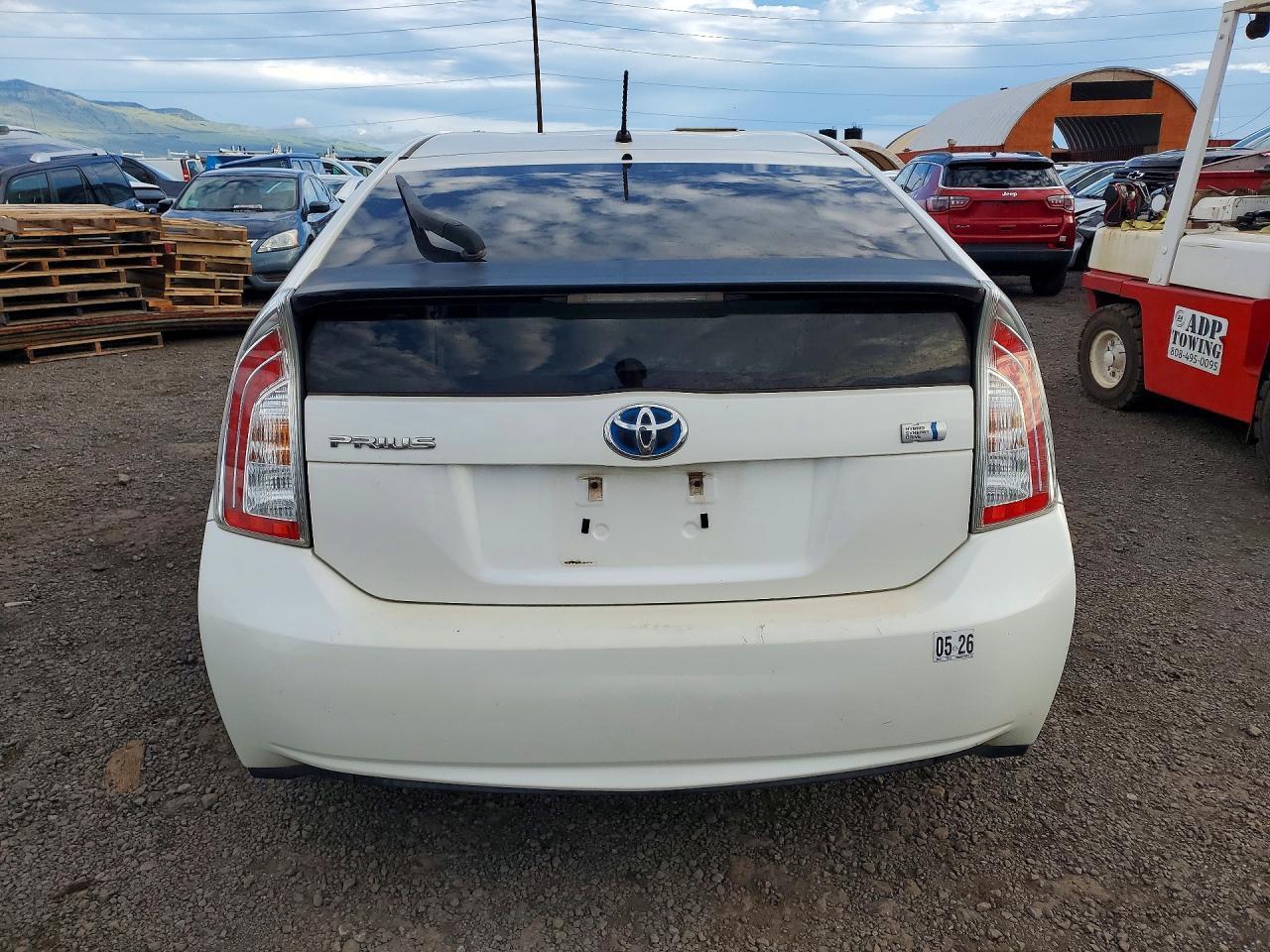 2012 Toyota Prius Two - Image 6