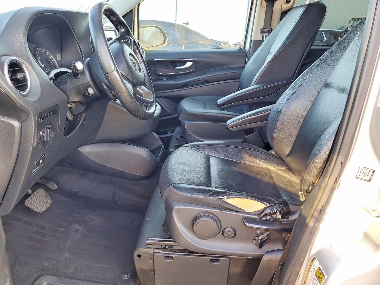 2016 Mercedes-Benz Metris - Фото 7