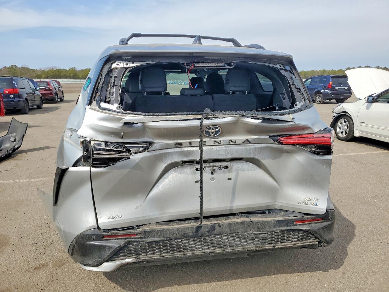 2022 Toyota Sienna Xse 7-Passenger - Фото 6