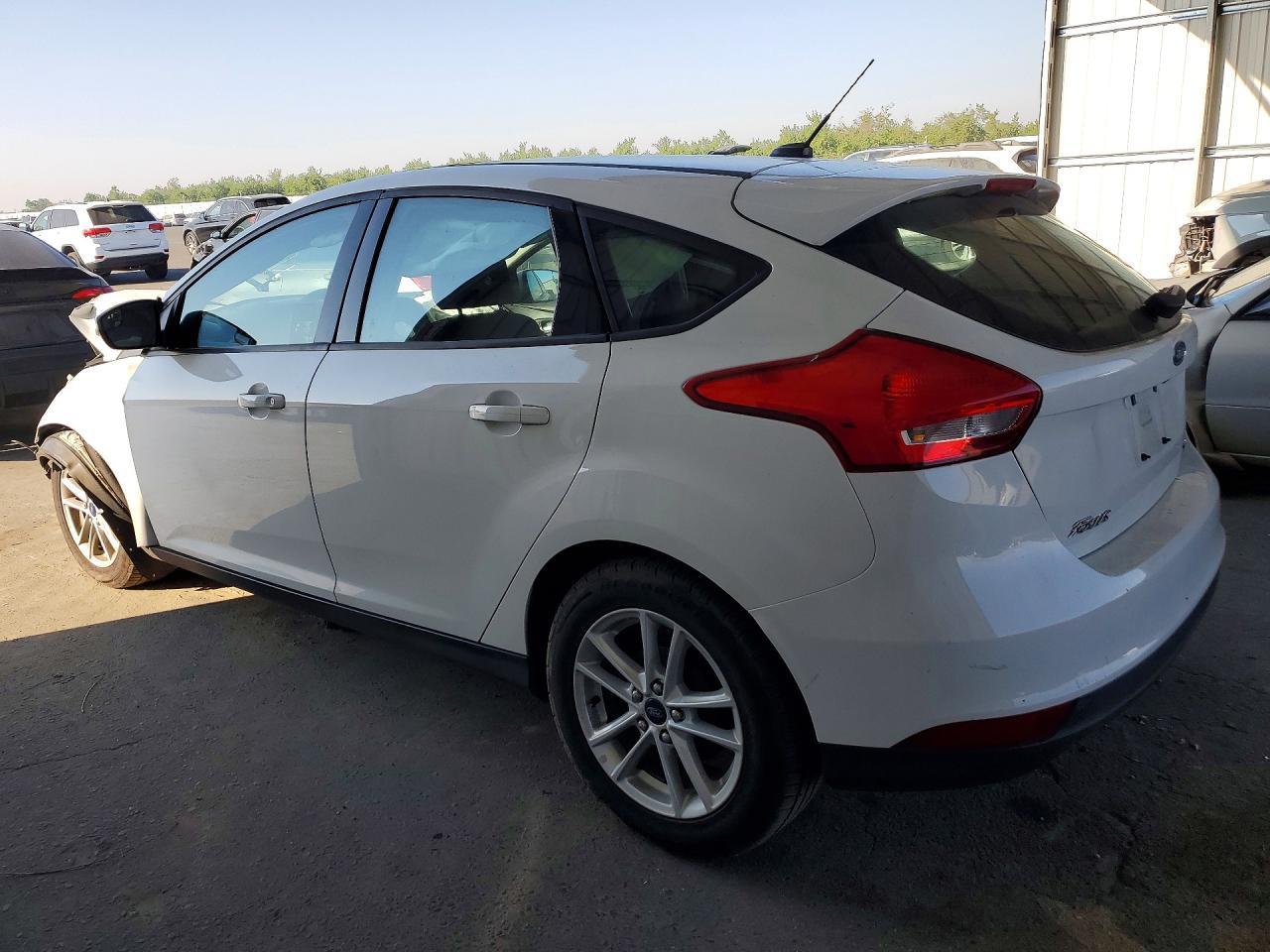 2015 Ford Focus Se - Фото 2