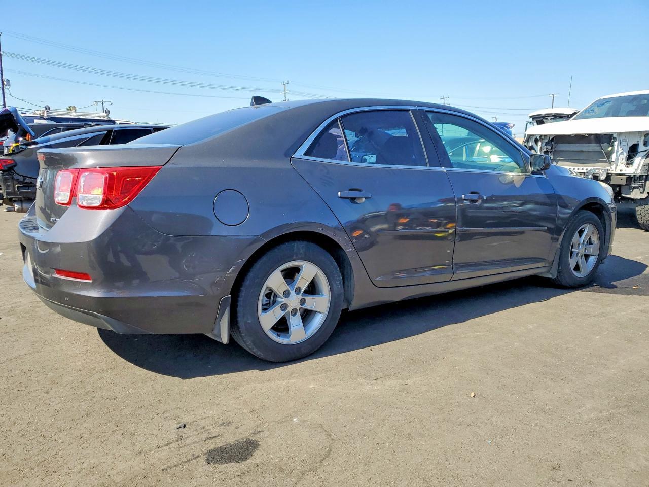 2013 Chevrolet Malibu Ls - Фото 3