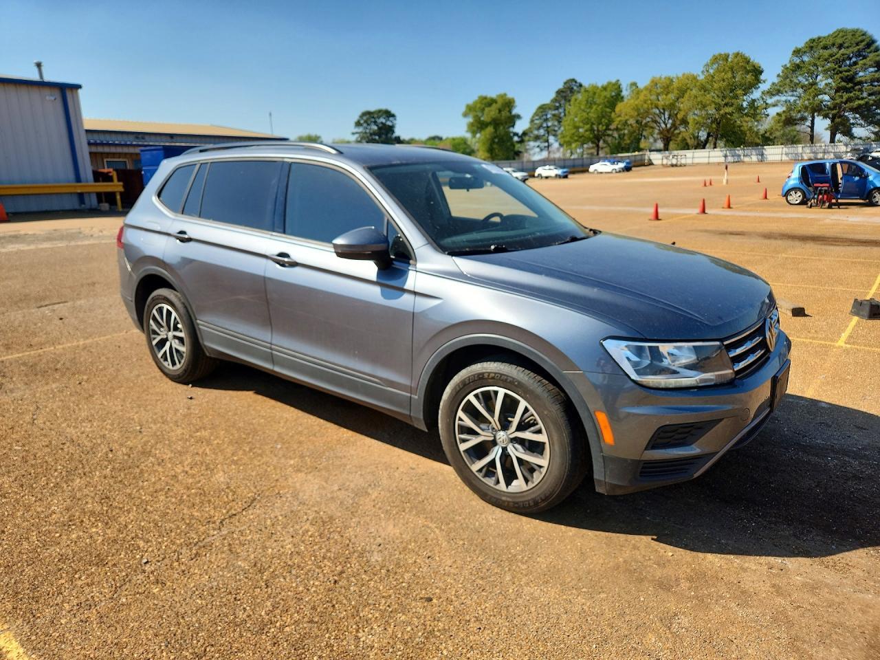 2021 Volkswagen Tiguan S - Фото 4