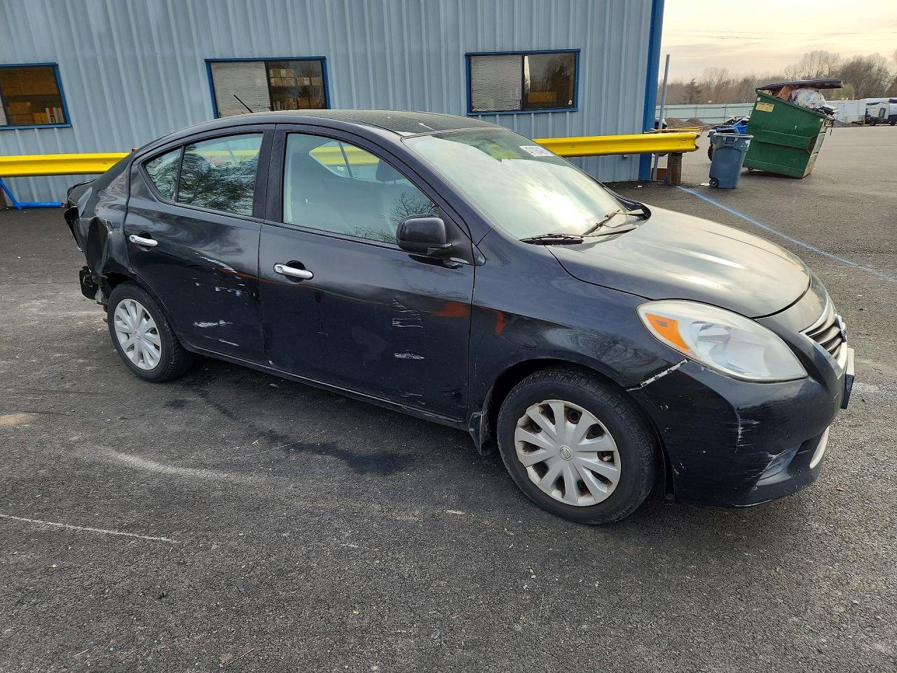 2012 Nissan Versa 1.6 S - Image 4