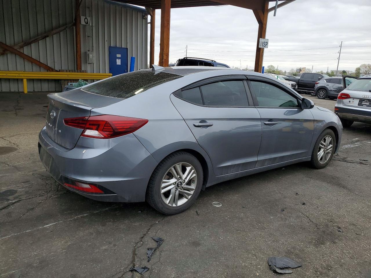 2019 Hyundai Elantra Sel - Фото 3
