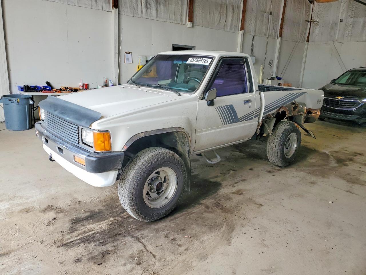 1987 Toyota Pickup Base