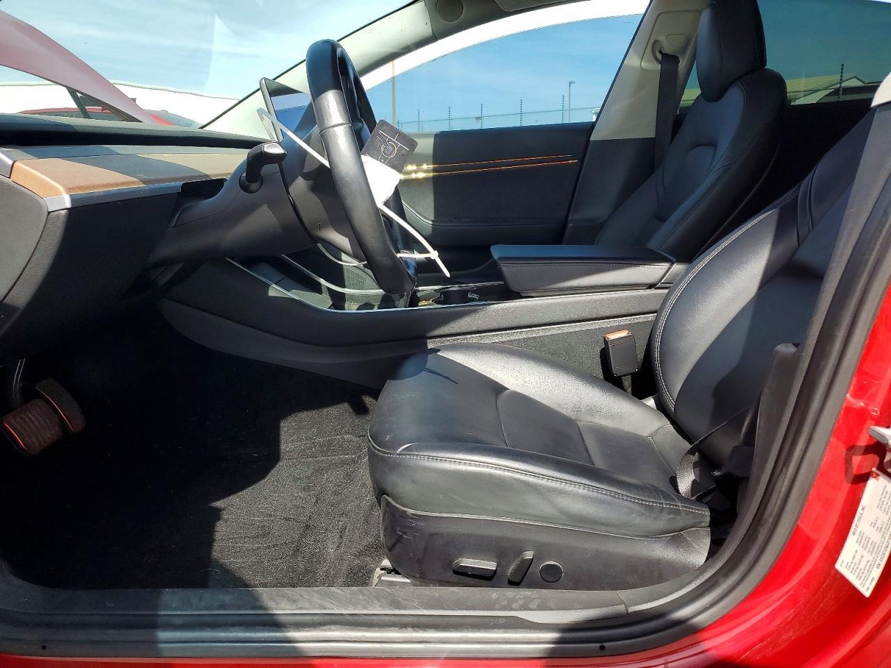 2018 Tesla Model 3 - Фото 7