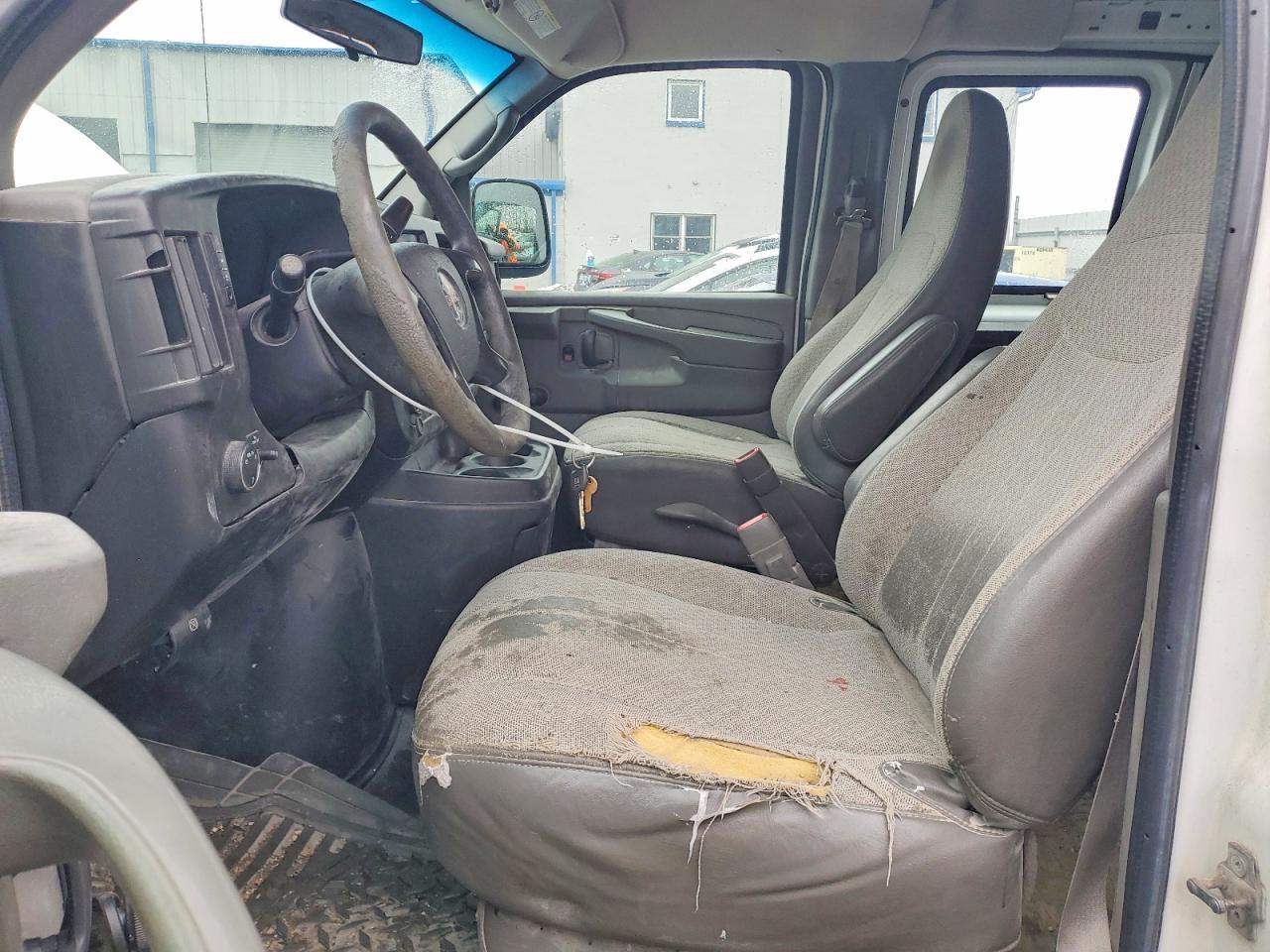 2011 GMC Savana G3500 - Фото 7