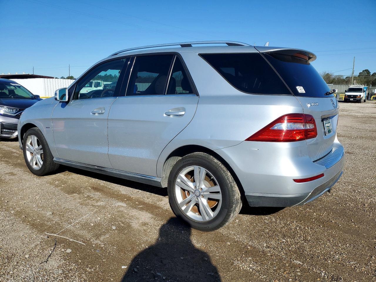 2012 Mercedes-Benz Ml 350 4Matic - Image 2